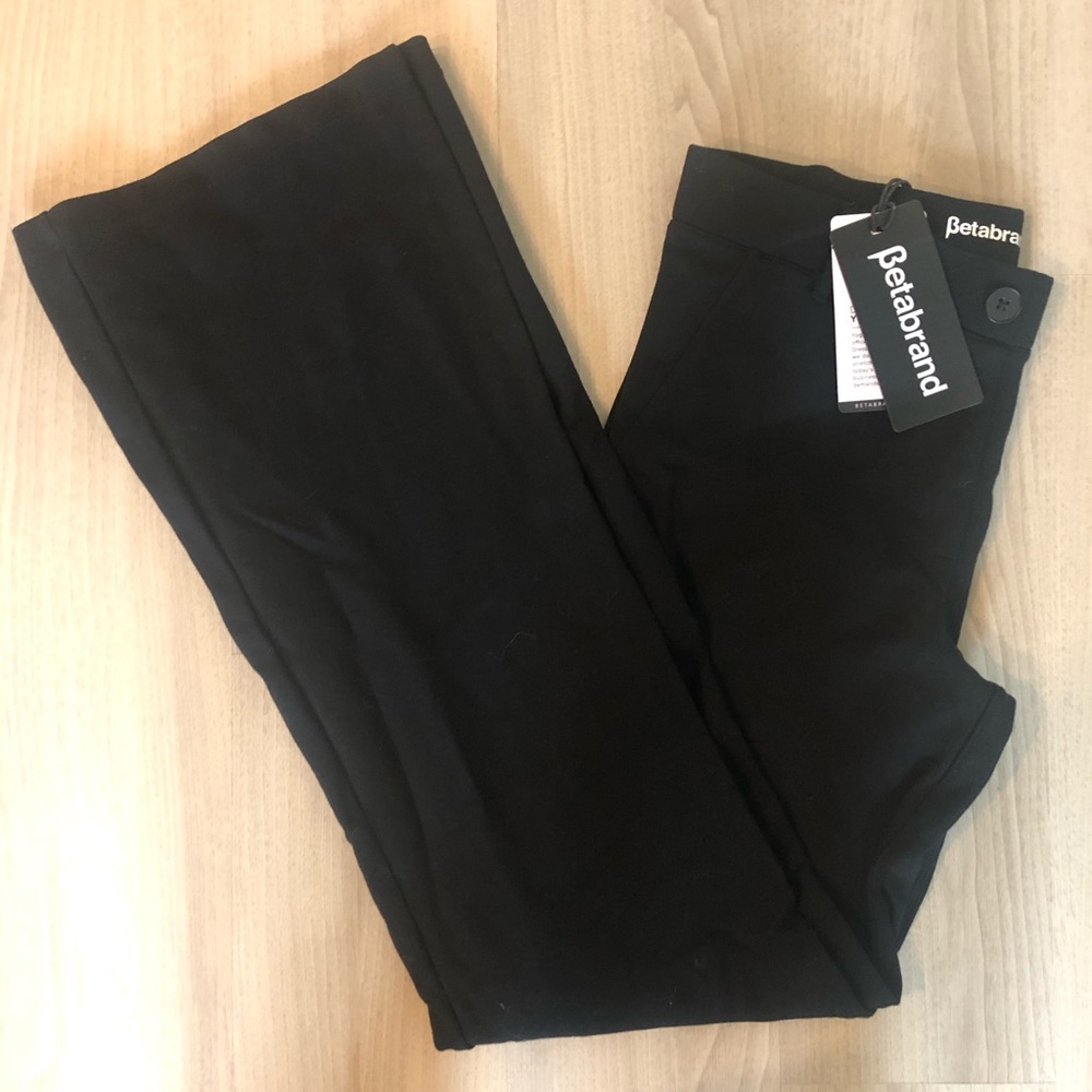 Beta brand dress yoga pant boot cut black Med NWT